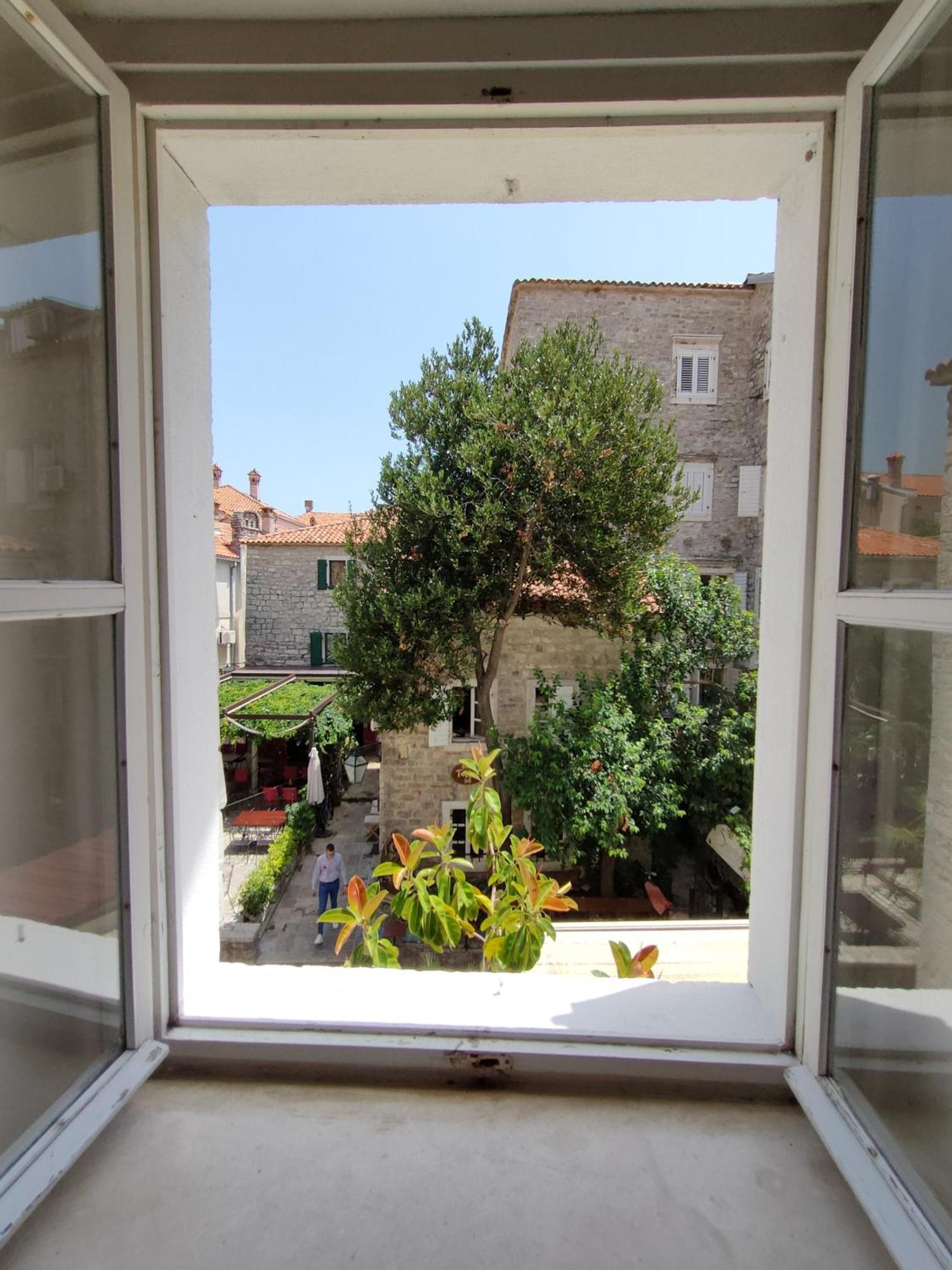 Beatrix Guest house Budva